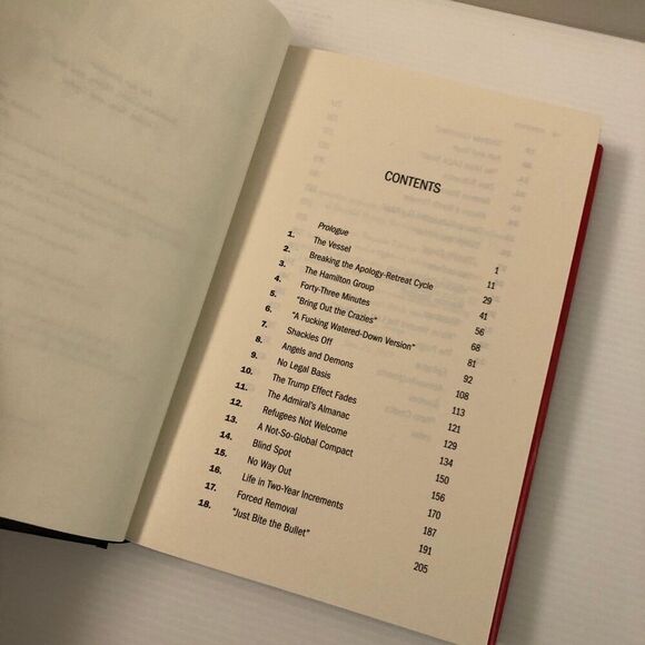 Border Wars: Inside Trump's Assault on Immigration Hardcover – October 8, 2019 - Picture 2 of 6